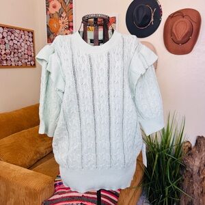 NWT | Design 365 | granny chic cable knit sweater | L